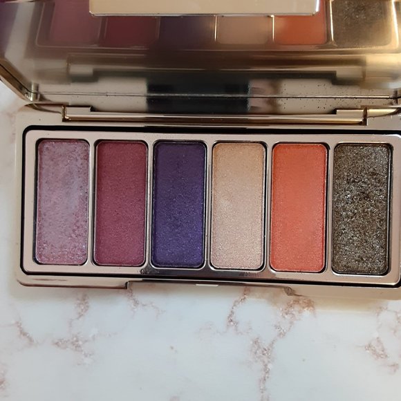 Rare Beauty Palette - Picture 1 of 4